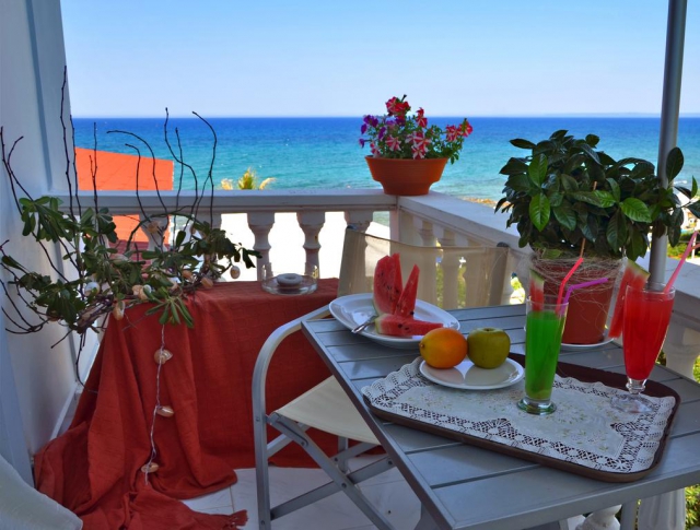 Vacanta de vara la plaja in Zakynthos la doar 850euro,avion din Cluj!!!BELUSSI BEACH  4*