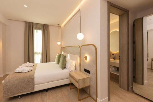 Valentine''''s Day in Malaga - Hotel Málaga Vibes 3* / Plecare din Budapesta in 13.02