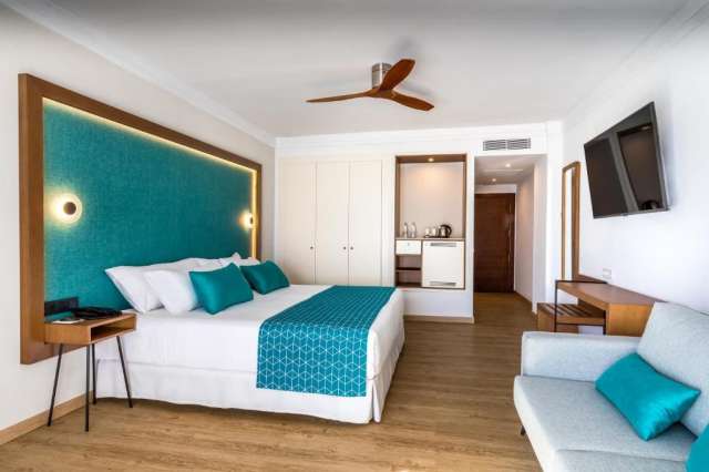 ULTRA LAST MINUTE SPANIA 7 NOPTI CAZARE 4****BARCELO CABO ZBOR DIN OTOPENI CU TAXE INCLUSE