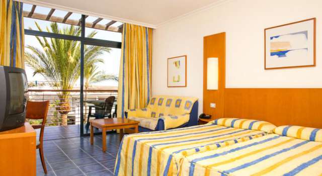 LAST MINUTE LANZAROTE, plecare din Budapesta, 7 nopti (GT)