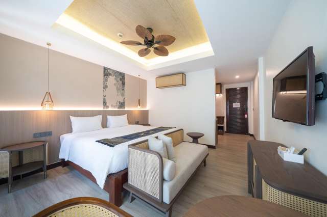 SEJUR COMBINAT SINAGPORE SI PHUKET (OR)