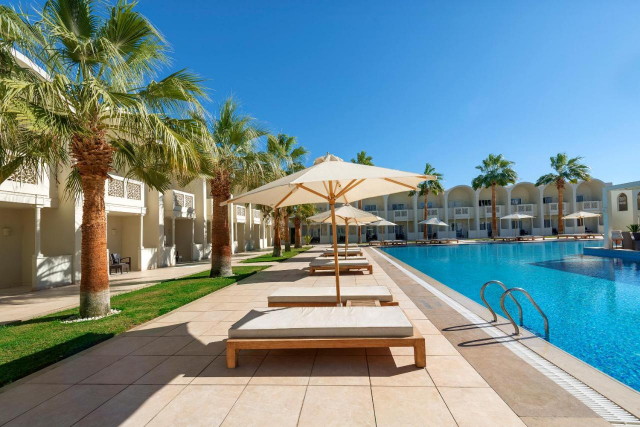 SHARM EL SHEIKH Deals - Reef Oasis Beach Resort 4+**** SUPER ALL INCLUSIVE si alte Oferte Charter, TAXE INCLUSE!