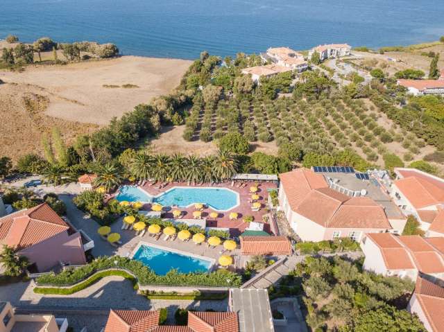 LESBOS - 7 nopti cazare 5* cu mic dejun + bilet avion Bucuresti + taxe aeroport + transfer = 824 euro/pers