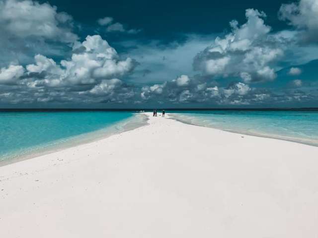 🔥 Perla Dhangethi Guest House – Vrei Maldive la super preț?Doar 1208 Euro/pers