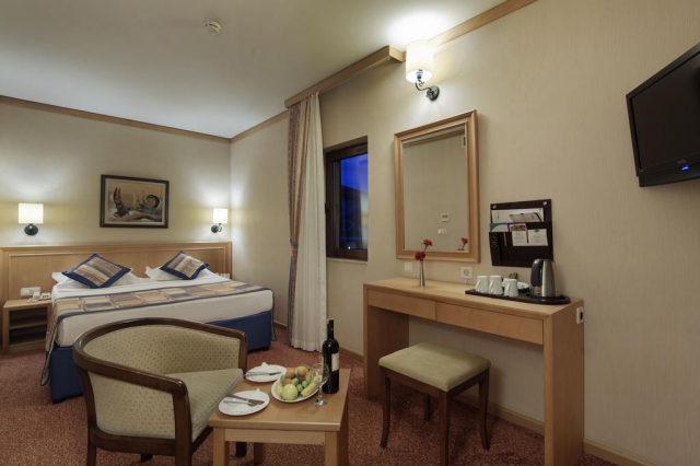 Ultra Last Minute Paste in Antalya, Alba Resort 5* Side, all inclusive, zbor direct si taxe incluse, 609 euro
