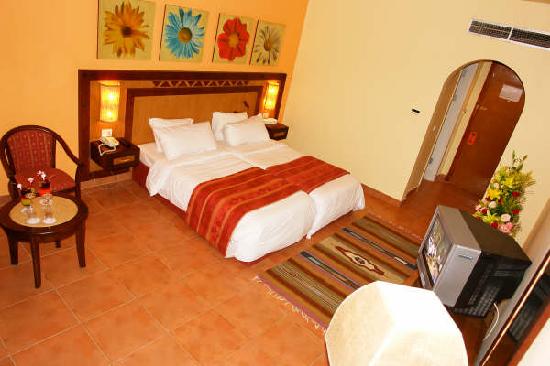 SHARM EL SHEIKH Deals - NUBIAN VILLAGE 5***** All Inclusive Charter din Bucuresti!