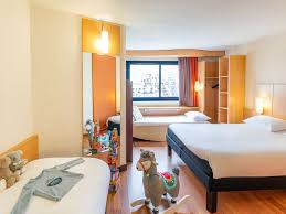 CITY BREAK ROMANTIC ROMANTIC PARIS 4 NOPTI MIC DEJUN 429 EURO/PERSOANA !