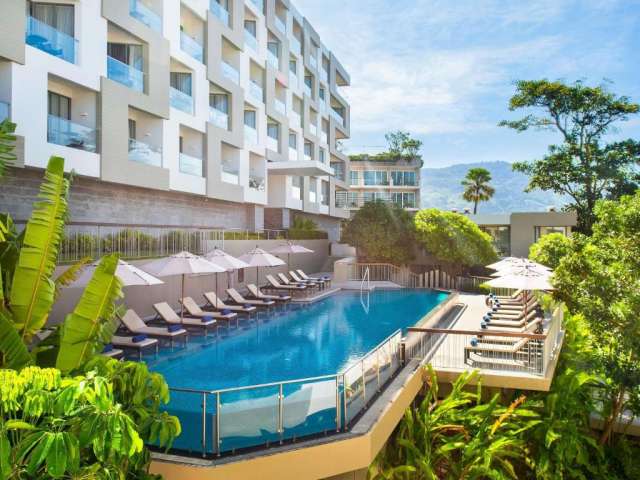 THAILANDA - ANDAMAN BEACH HOTEL PHUKET Handwritten Collection 4* la 1498 €/pers plecare din BUCUREȘTI!