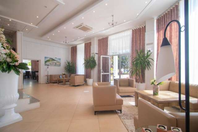 LAST MINUTE sejur ALBANIA doar 349 euro / persoana / mic dejun / transport avion / plecare 17.06.2026