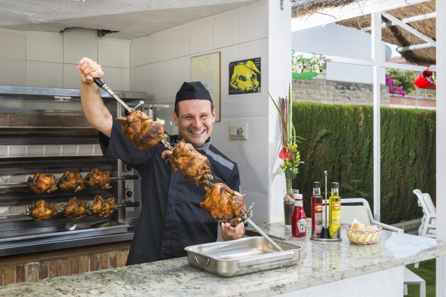 CITY BREAK LLORET DE MAR CU ZBOR DIN BUCURESTI 📍🗺️