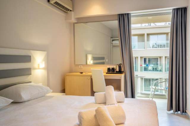 OFERTA LAST MINUTE GRECIA CORFU, 7 NOPTI, MIC DEJUN CU PRET DE LA 730 EURO/PERS., PLECARE 9 IULIE 2026