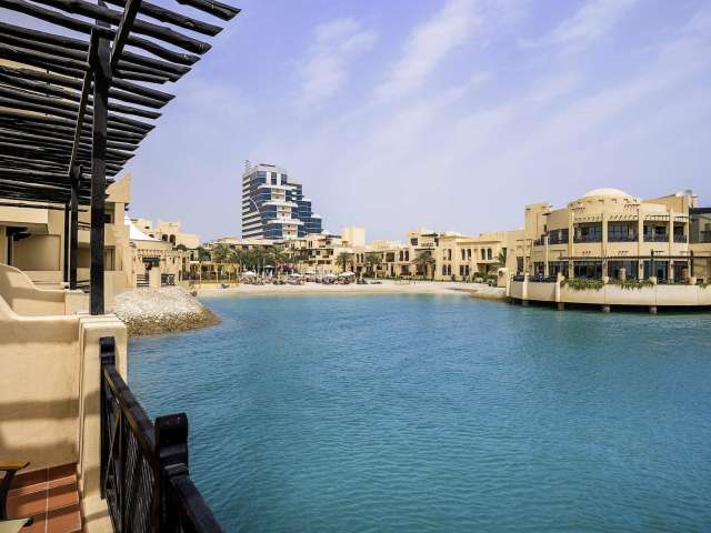 NOU !! BAHRAIN 799  EURO/ PERS PLECARE DIN BUCURESTI 04.11 - Novotel Bahrain Al Dana Resort