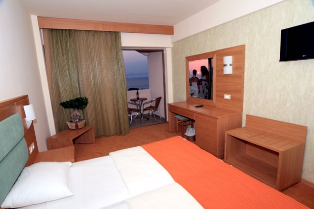 Last Minute Rodos (Grecia) - Hotel Ialyssos Bay 4* - plecare in 09.09