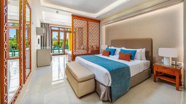 HURGHADA  633 EURO / PERS PLECARE 29.11  DIN BUCURESTI - Al Kasr Sahl Hasheesh