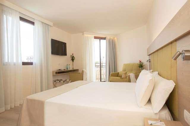 ULTRA LAST MINUTE PALMA DE MALLORCA 4**** SABINA SUITES  DEMIPENSIUNE ZBOR DIRECT DIN OTOPENI/CLUJ/TIMISOARA TAXE INCLUSE