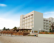  Holiday Inn Cancun Arenas