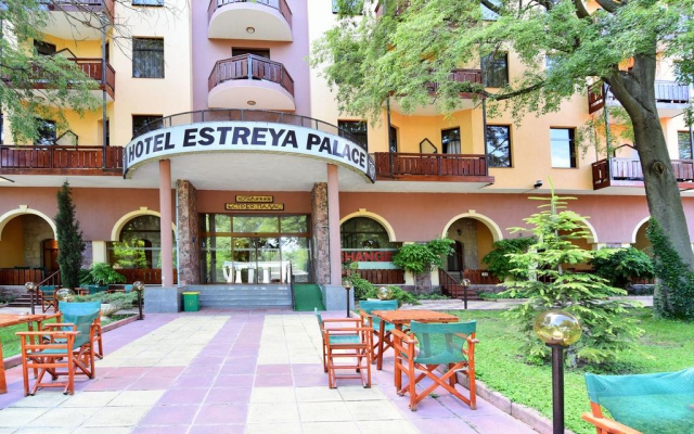  Estreya Palace
