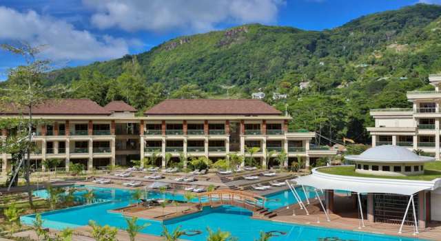13.06. Zbor Bucuresti Seychelles, Mahe Savoy Resort/Spa 1749 euro /pers/sejur 7 nopti cazare mic dejun, taxe aeroport+transfer 