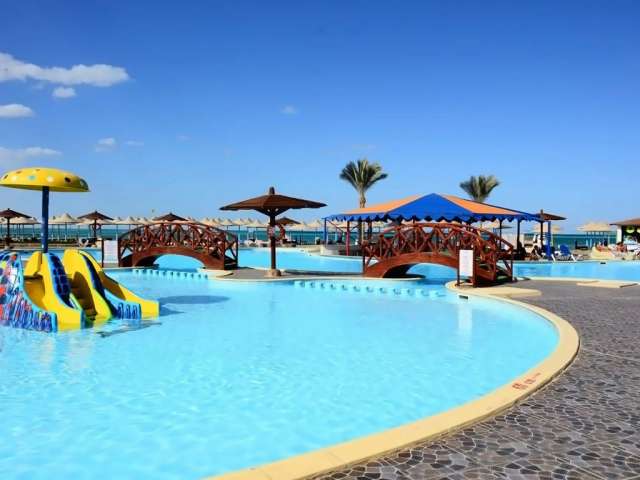 LAST MINUTE HURGHADA HOTEL HAWAII RIVIERA CLUB &amp; AQUA PARK AI AVION SI TAXE INCLUSE TARIF 499 EUR