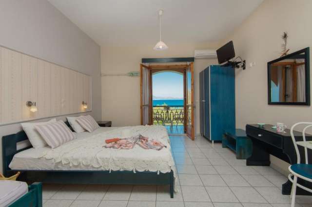 ULTIMELE LOCURI ZAKYNTHOS, AVION DIN BUCURESTI, LA KAVOS PSAROU STUDIOS 3*, LA TARIFUL DE 542 EURO/PERSOANA, MIC DEJUN!!