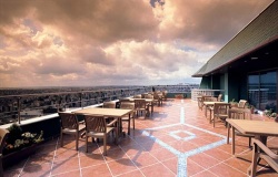 NOU !! BAHRAIN 758  EURO/ PERS PLECARE DIN BUCURESTI 04.11 -Elite Resort &amp; Spa, mic dejun