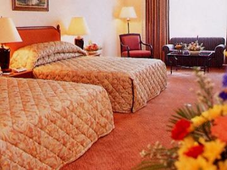 LAST MINUTE THAILANDA -- PHUKET SI BANGKOK SEJUR 10 NOPTI - plecare din CLUJ (OR)