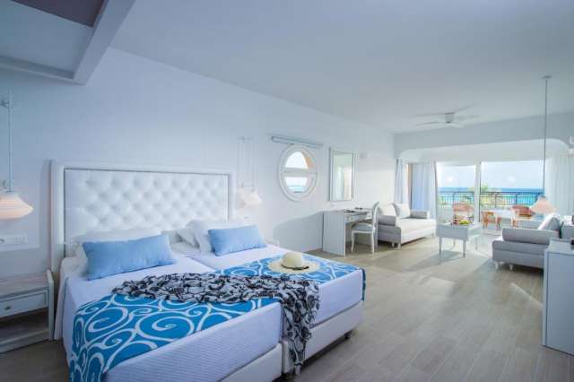 Sejur in Creta: 610 euro cazare 7 nopti cu All inclusive+ transport avion+ toate taxele 