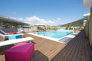 LAST MINUTE AMALFI COAST NOVOTEL SALERNO 4**** MIC DEJUN ZBOR DIN OTOPENI CU TAXE INCLUSE