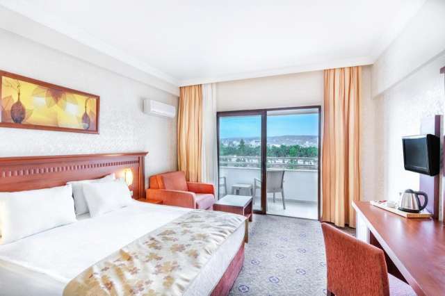 Sejur de 8 nopti la plaja in Turcia la doar 498 euro,avion din Bucuresti!  Casa Fora Beach Resort 5*