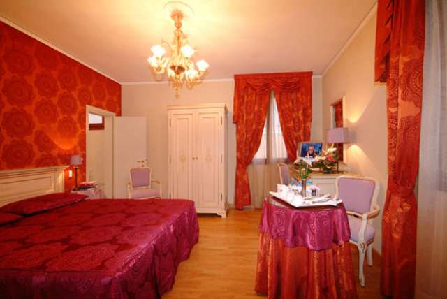 Escapada in VENETIA de la doar 323 euro/pers. Zbor din Bucuresti!