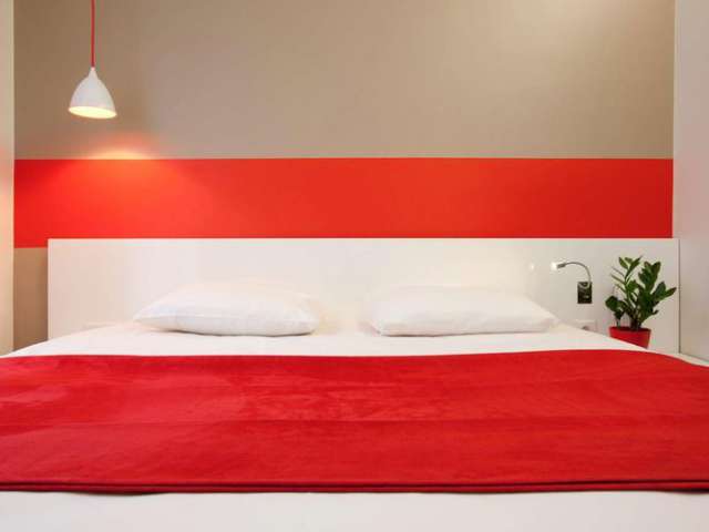 SUPER OFERTA!!! CITY BREAK IN PARIS, CU PLECARE DIN CLUJ-NAPOCA (CPI) 