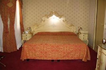 ✈️🇮🇹🌊 CITY BREAK VENEȚIA 🏛️✨ 🌙 4 NOPȚI 🛏️ 📍 PLECARE DIN CLUJ-NAPOCA ✈️ (AS)
