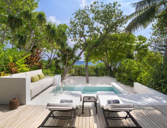  The Westin Maldives Miriandhoo Resort