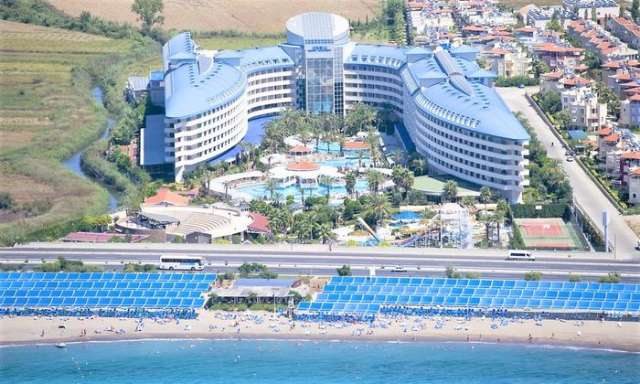 OFERTA EARLY BOOKING CAZARE TURCIA CRYSTAL ADMIRAL AQUA COLLECTION HOTEL 5*, 7 NOPTI, ULTRA ALL INCLUSIVE DE LA 690 EURO/PERSOANA