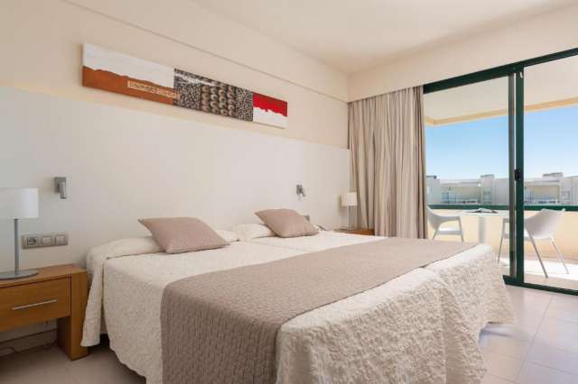 ULTRA LAST MINUTE PALMA DE MALLORCA 4**** WELIKE  BEACH ZBOR OTOPENI CU TAXE INCLUSE