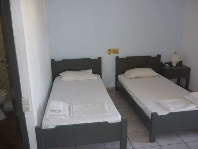 CRETA HOTEL  Hersonissos Sun Hotel 2*AI AVION SI TAXE  INCLUSE TARIF 340 EUR