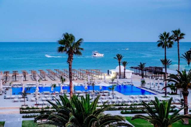  Sejur la plaja in Tunisia la doar 725 euro, avion din Bucuresti!!!  Les Orangers Garden Villas and Bungalows 5*