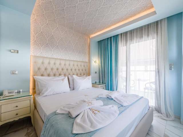 Paste in Halkidiki la Alpha Luxury Suites 4*