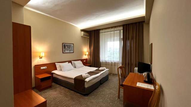 CITY BREAK IN YEREVAN CU PLECARE DIN BUDAPESTA (MO)