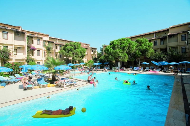 LAST MINUTE ARES BLUE HOTEL 4* ALL-INCLUSIVE AVION SI TAXE INCLUSE TARIF 412 EURO!