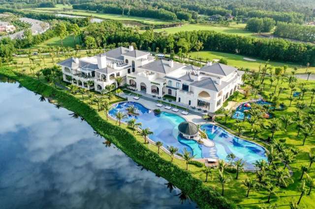 LAST MINUTE VIETNAM HOTEL    Vinpearl Discovery Wonderworld 5*   AI AVION SI TAXE INCLUSE TARIF 2900EURO