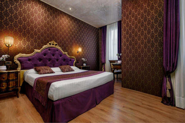 Ultimele 4 locuri!!!Valentine s Day in Venetia la doar 309 euro,avion din Cluj !!! Tre Archi 3*