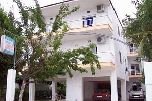  Vila Lefteris