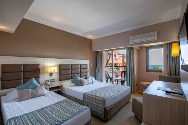 ANTALYA HOTEL PALMERAS BEACH HOTEL UAI AVION SI TAXE INCLUSE TARIF 420 EUR