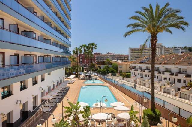 Vacanta in CALELLA (Costa Brava ), 645 euro/persoana ! (zbor + cazare 5 nopti+demipensiune) 