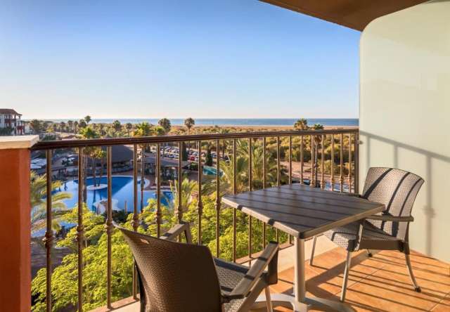 ULTRA LAST MINUTE PLAJA SPANIA  4**** ALL INCLUSIVE SMY ISLA CRISTINA ZBOR DIN OTOPENI CU TAXE INCLUSE