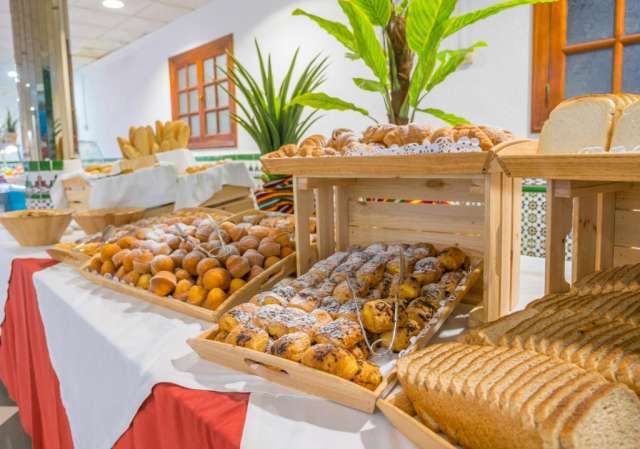 O saptamana la plaja in Tenerife la doar 549 euro,avion din Bucuresti!!! Checkin Concordia Playa* 4*