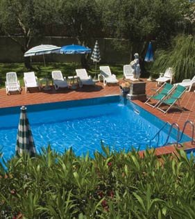 Last minute Italia Insula Ischia Hotel Villa Al Parco 3* Demipensiune 634 Euro/persoana