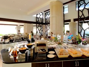 THAILANDA - Phuket: 7 nopti cazare 4* cu mic dejun + bilet avion Bucuresti + taxe aeroport + transfer = 1269 euro/pers