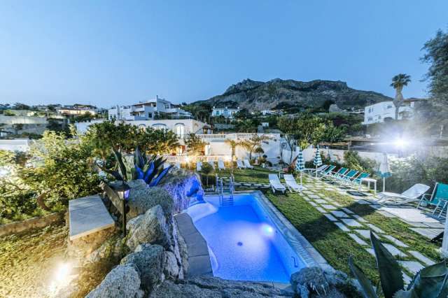 OFERTA EARLY BOOKING ITALIA-ISCHIA CU PRET DE LA 680 EURO/PERSOANA